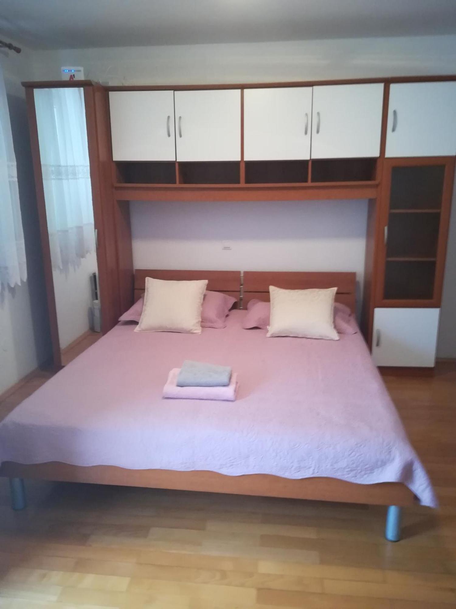 Apartments By The Sea Novalja, Pag - 17973 Room photo